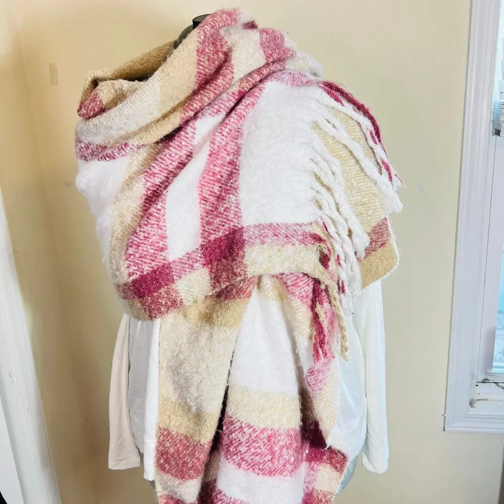 Calvin Klein Blanket Scarf Pink Cream Plaid Fringe Cabincore Cozy Gorpcore